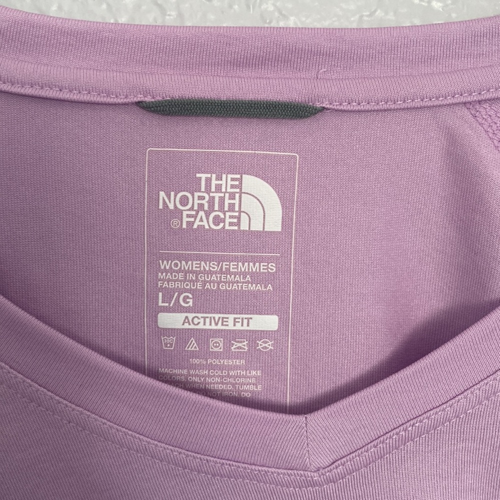North Face Active Fit Shirt - Picture 3 of 4